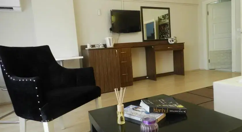 Simal Airport Suites — фото 1