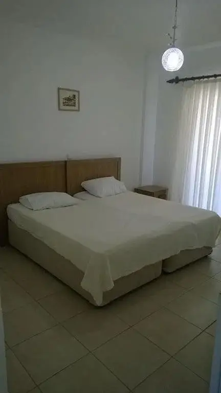 Гюндоган: Uğur Apart