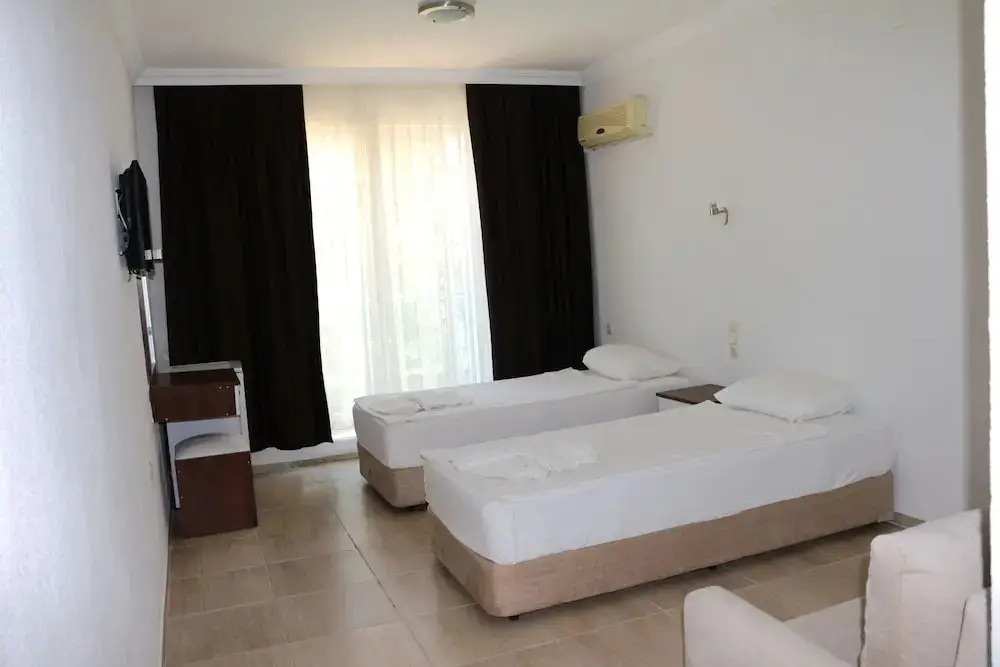Турунч: Korfez Hotel