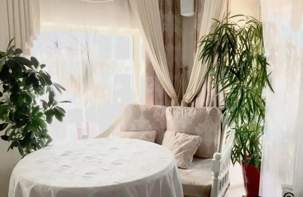 Джанкой: Royal Compound