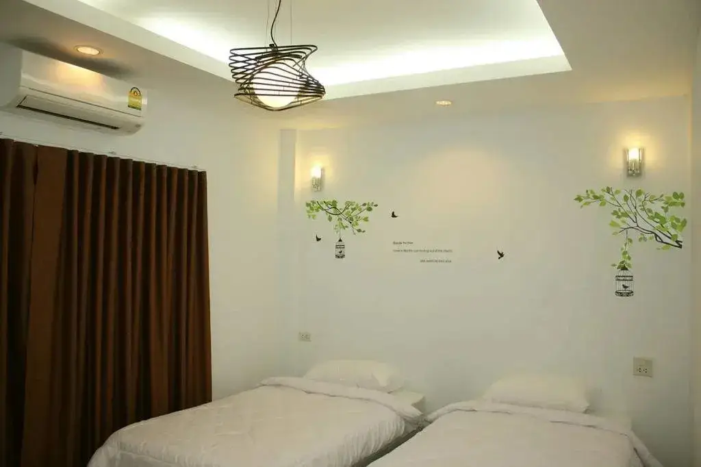 Тхат-Пханом: Phuphanom Villa