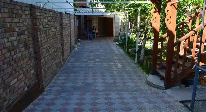 Рыбачье: Листовничей