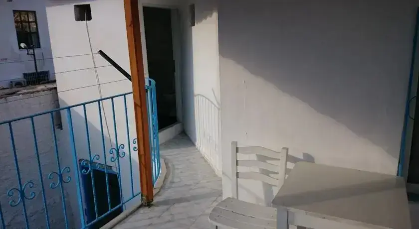 Айвалык: Mavi Beyaz Konuk Evi