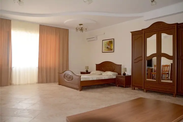 Знаменское: Zamok Viking Hotel