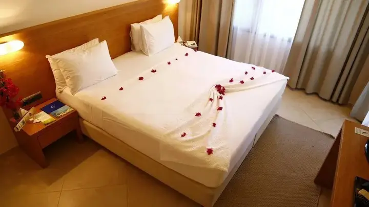 Тюркбюкю: The Lifeco Bodrum Beach