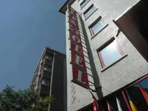 Hotel Esin — фото 1