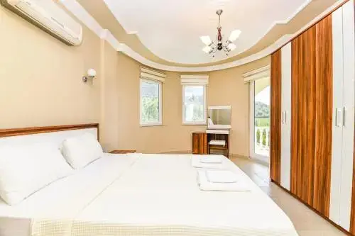 Даламан: Lakestone Villa