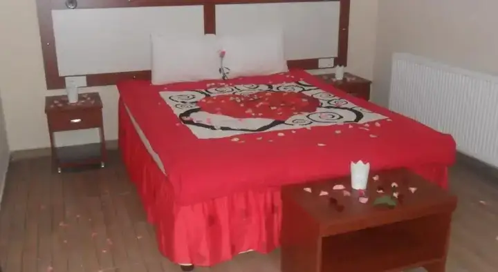 Сайл: Eftalya Hotel