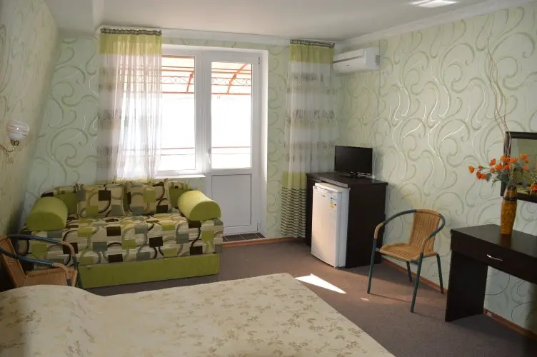 Штормовое: Letnij Domik Yug Guest House