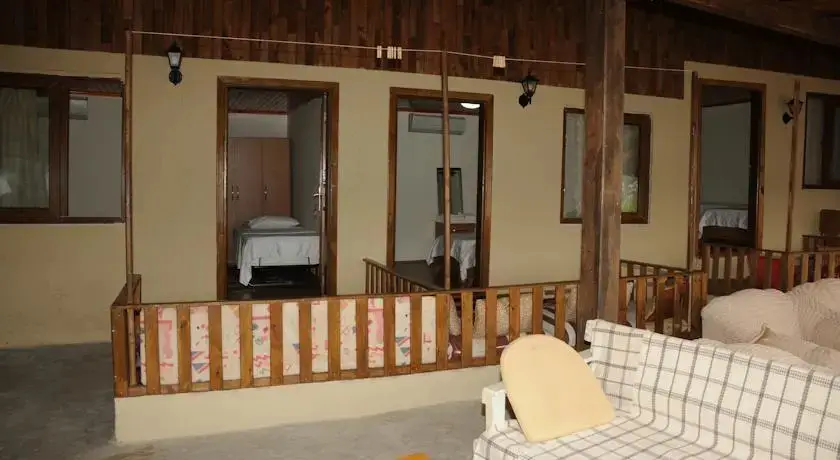 Калеучагиз: Castle Pension