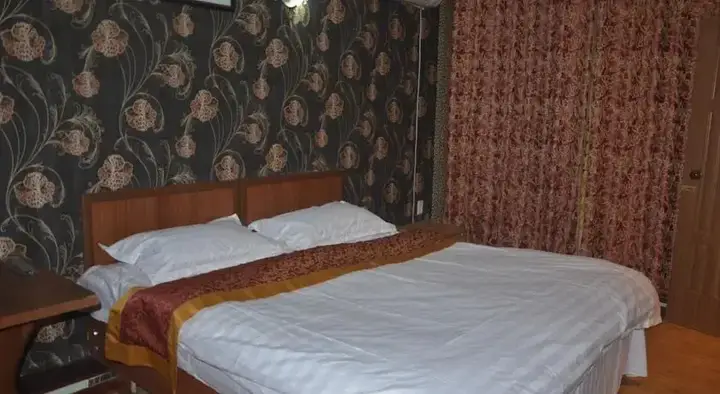 Шымкент: Hotel Sardar