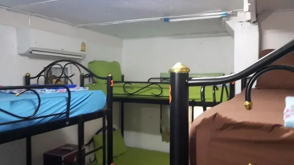 Happy Moon Hostel — фото 1