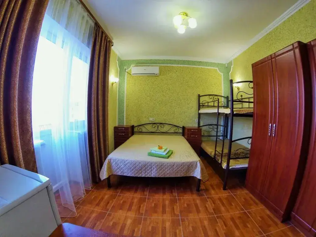 Заозерное: Guest House Malva
