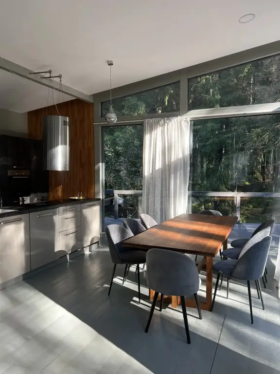 Ильичево: Kottedzh 250M² U Reki Private House