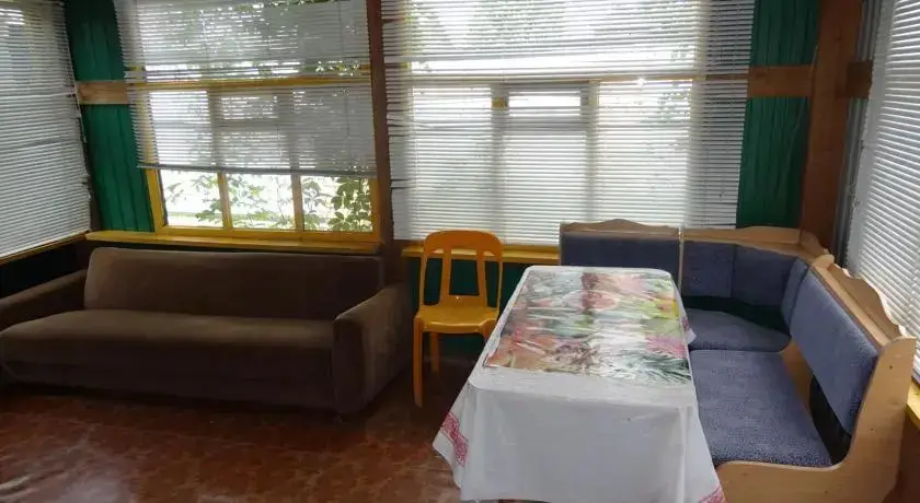Соль-Илецк: Hotel U Zakarii