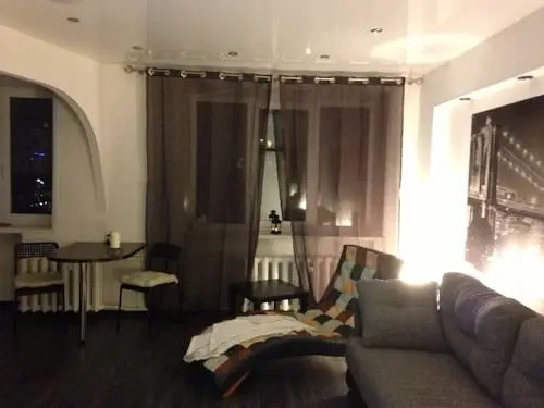 Пермь: Apartaments Uyut na Kame on Komsomolskom avenue, 36
