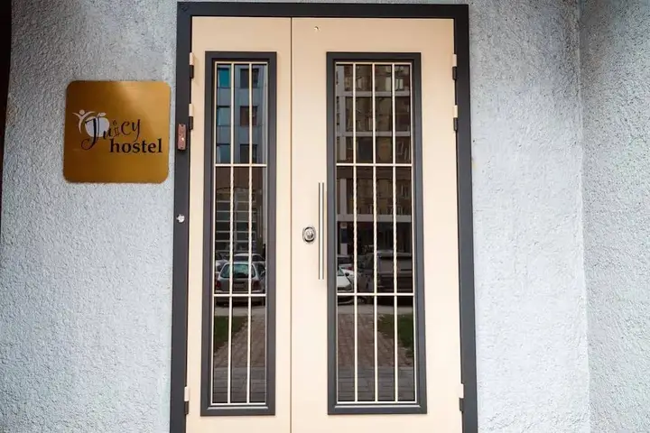 Новосибирск: Juicy Hostel