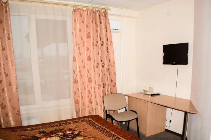 Киров: ApartHotel Den i Noch Komsomolskaya