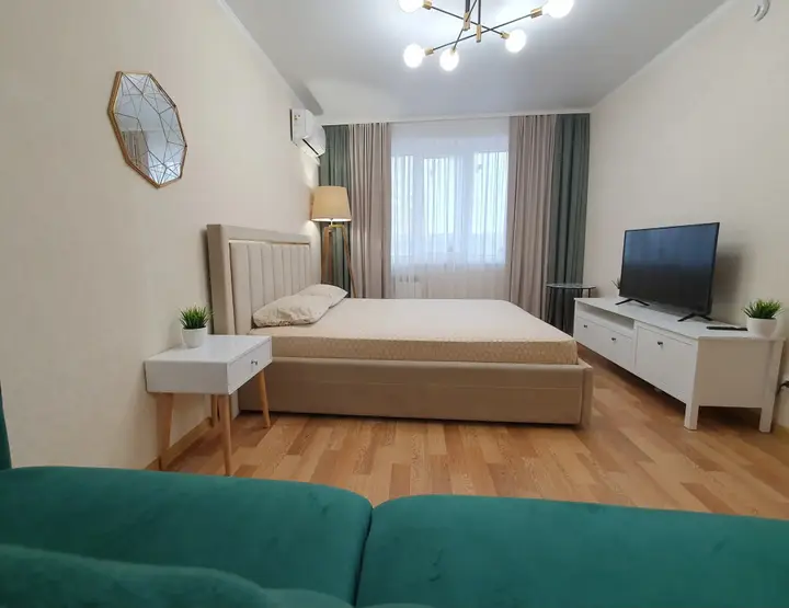 Альметьевск: Квартира Виталий HouseRent Двухкомнатная по пр. Строителей, 80