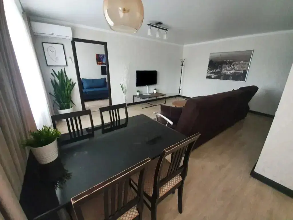 Альметьевск: Квартира Виталий HouseRent Двухкомнатная по улицы Мусы Джалиля, 21