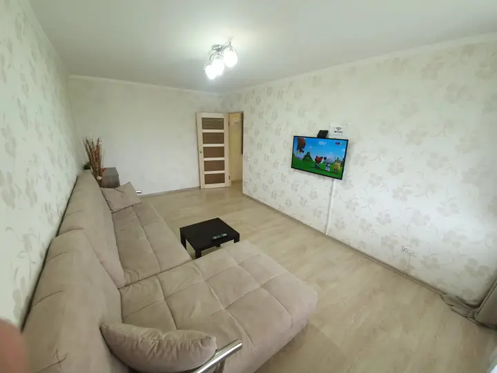 Альметьевск: Квартира Виталий HouseRent Двухкомнатная по ул. Нефтяников, 27