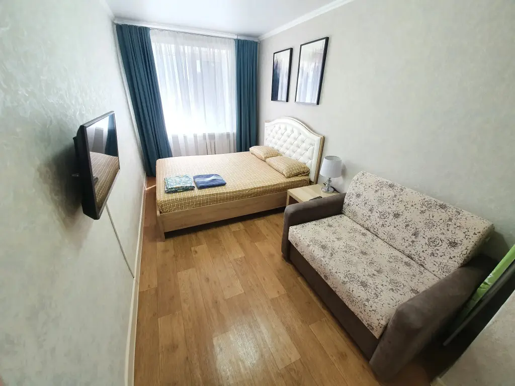 Альметьевск: Квартира Виталий HouseRent Двухкомнатная по ул. Мира, 17