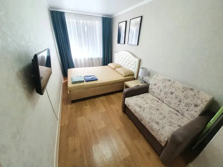 Альметьевск: Квартира Виталий HouseRent Двухкомнатная по ул. Мира, 17