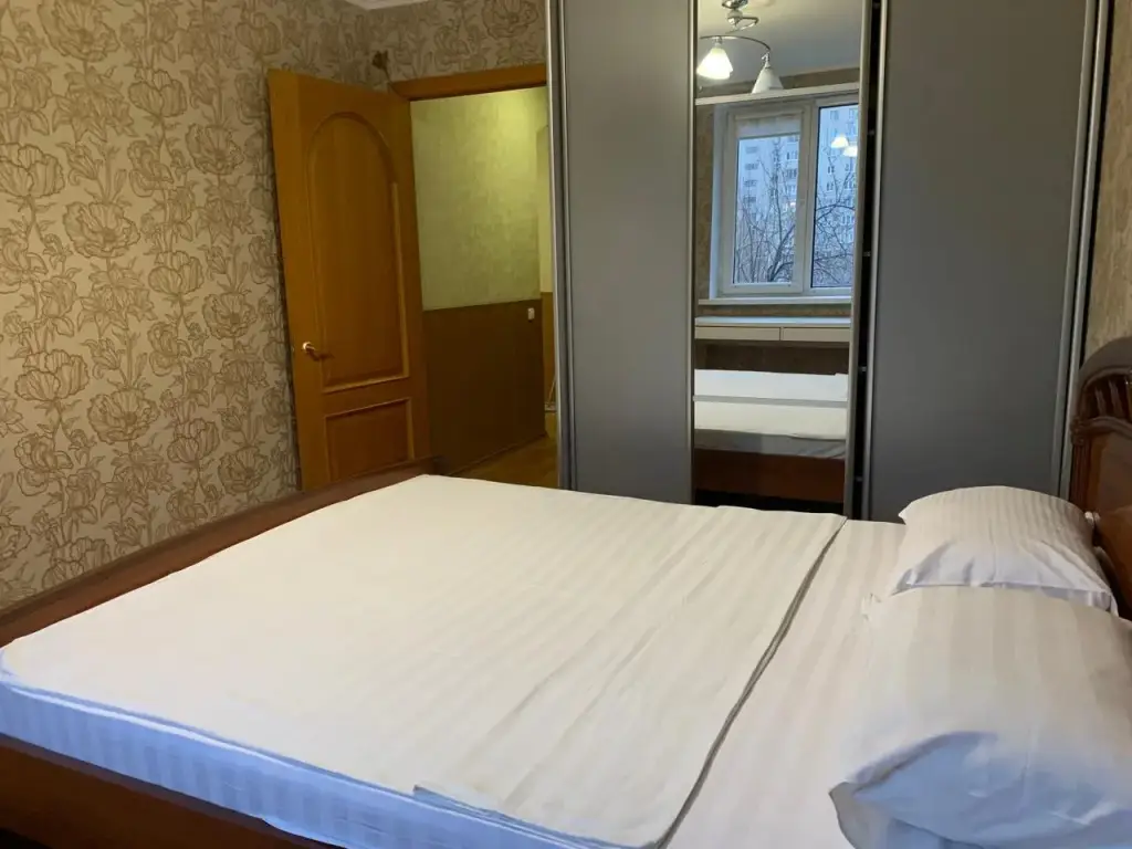 Магнитогорск: Pyat Zvyozd Na Karla Marksa Apartments