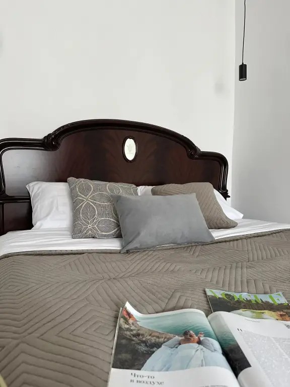 carousel image 1