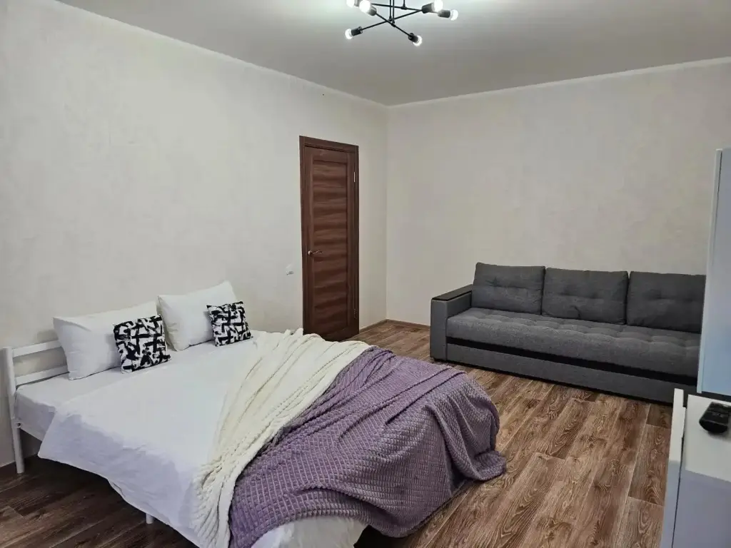 Орел: Apartamenty Avrora ul. Generala Rodina 68. 1 etazh