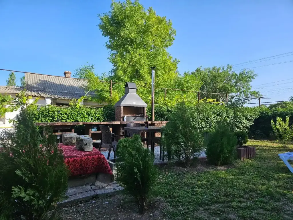 Громово: Частный Дом село Громово - пляж Беляус