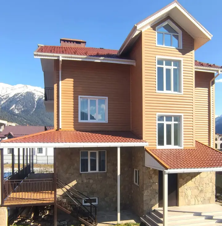 Архыз: Гостевой дом Peak House