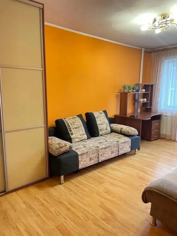 Кемерово: Квартира 2-комнатная с балконом в центре на Ленина