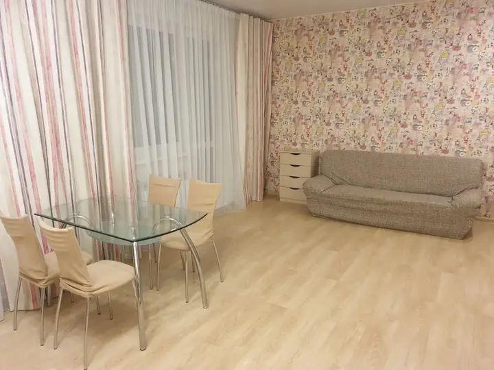 Иркутск: Квартира в микрорайоне Юбилейный 122