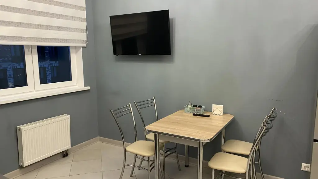 Matrosovo: Апартаменты Классические с Балконом Уютный Дом на Смольной 44