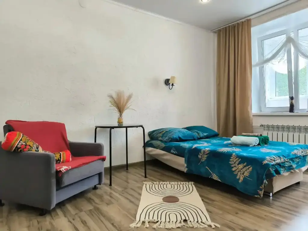 Омск: Studiya, 28 M², 2 Krovati Flat