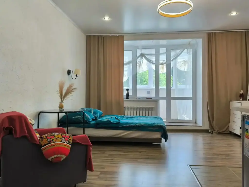 Омск: Studiya, 28 M², 2 Krovati Flat