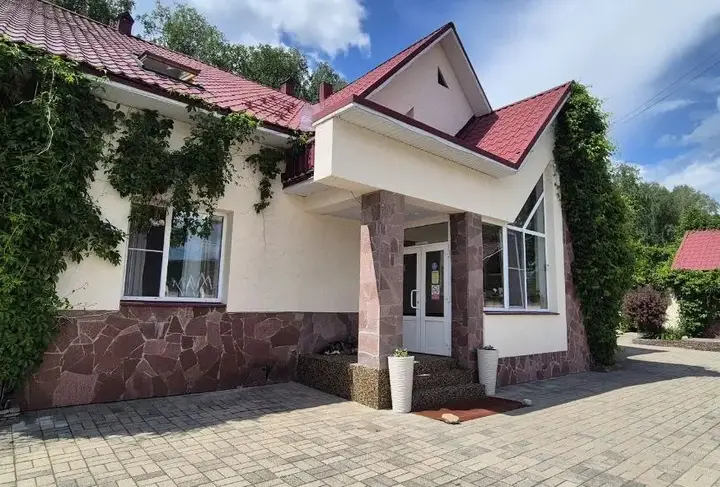 Новоабзаково: Меблированные комнаты Каменный Цветок