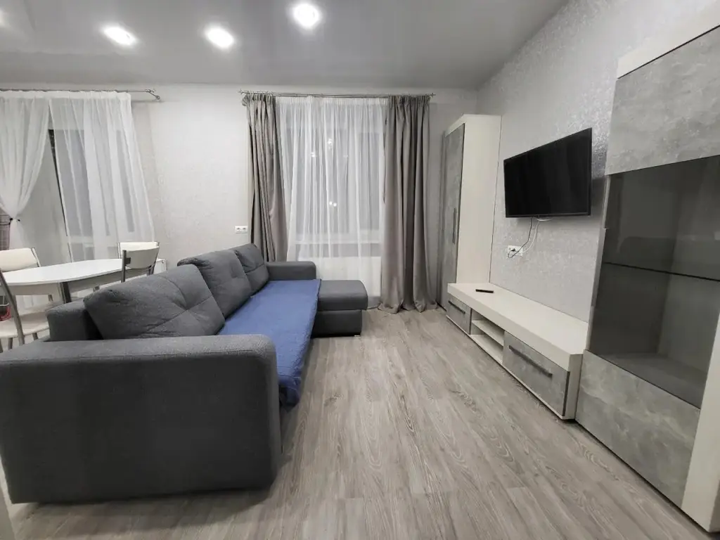 Сыктывкар: Апартаменты GuestKomi Тентюковская 300 4 этаж