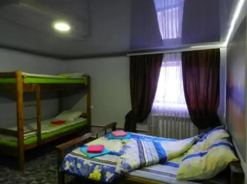 Сатка: Hostel Uralskie Gori