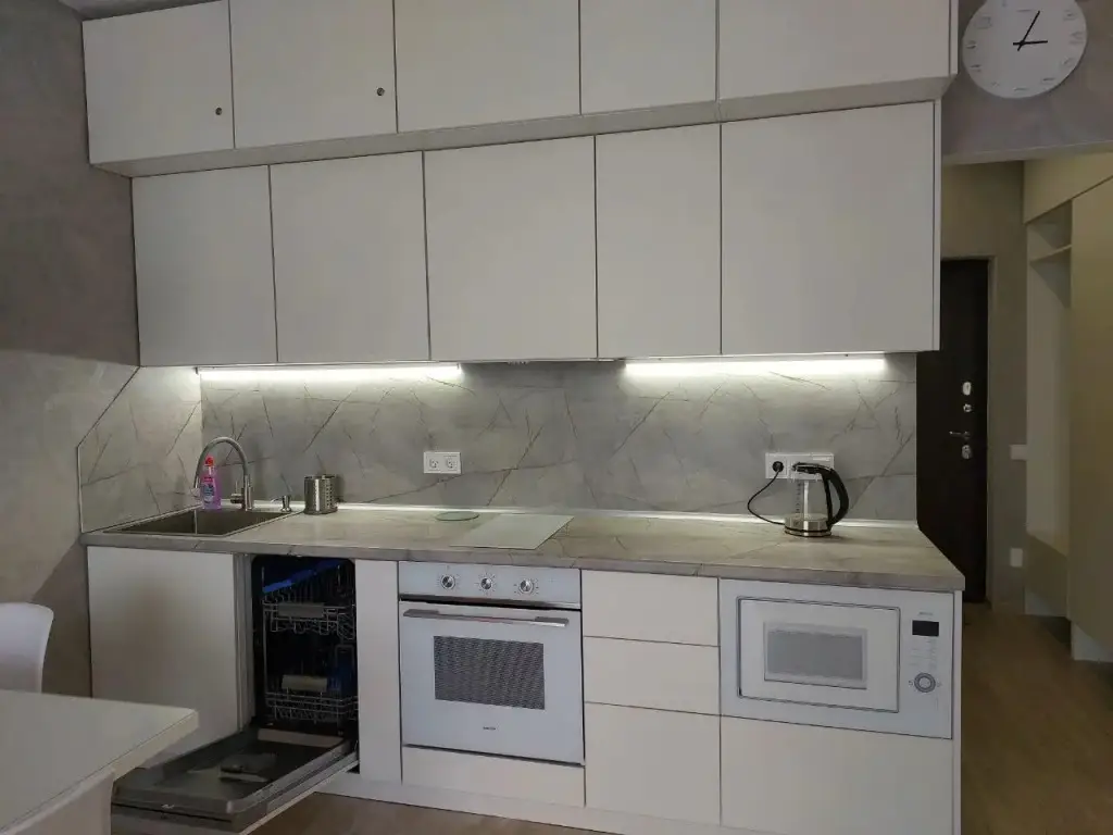 Алушта: Квартира 1-Комнатная 37,5 м² 2 Кровати