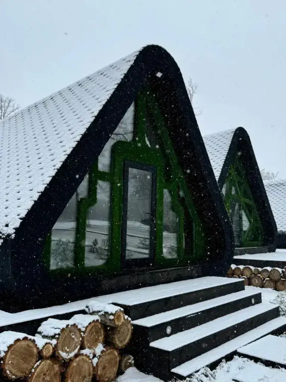 Энгельс: База отдыха Робинзон Eco Village