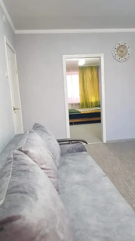 Кисловодск: Svetlaya I Teplaya 2-Kh Komnatnaya Flat