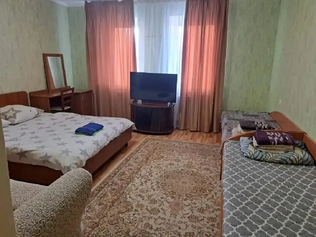 Елабуга: Апартаменты на улице Городищенская