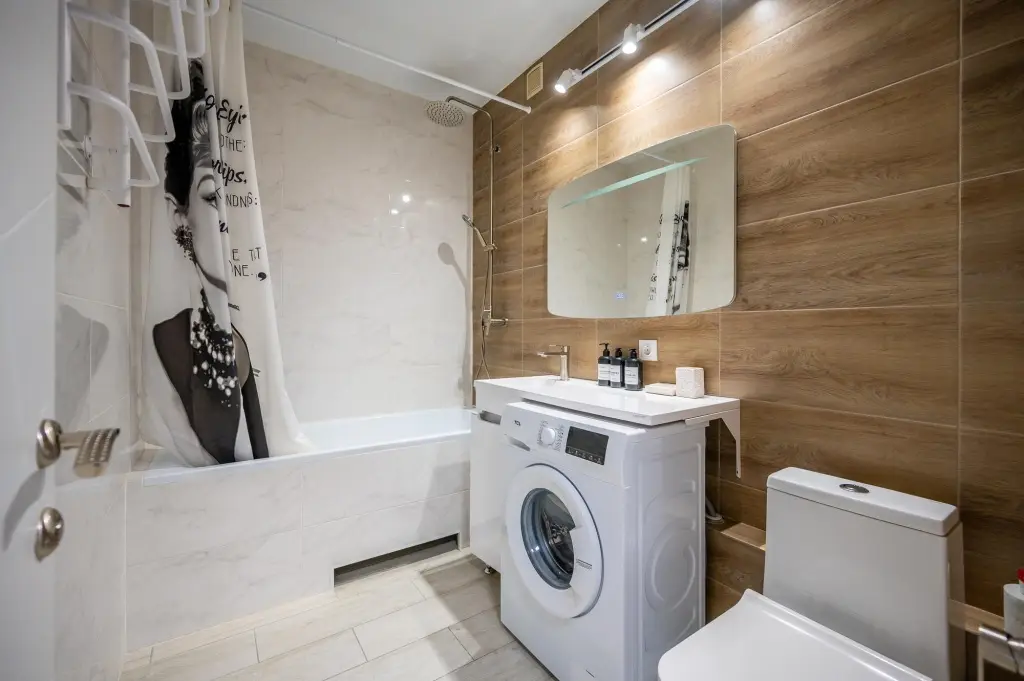 Ижевск: Apartments on 1k1 Vasnetsova Street