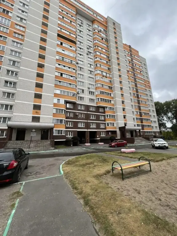 Брянск: Апартаменты на улице Комарова 61