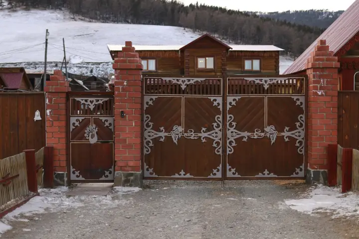 Большое Голоустное: Для компании