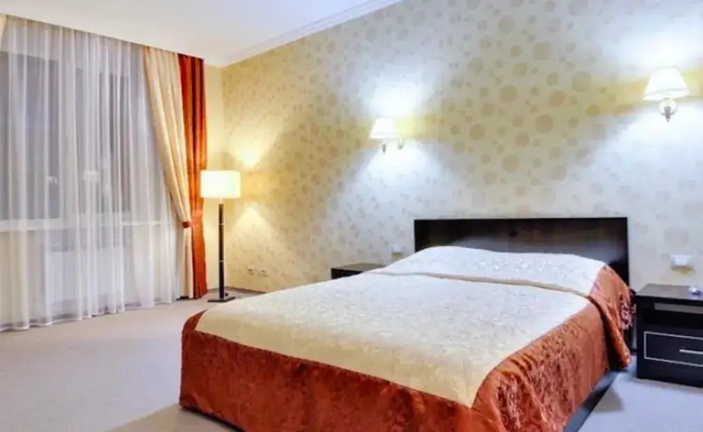 Брянск: Gray Hotel & Restaurant