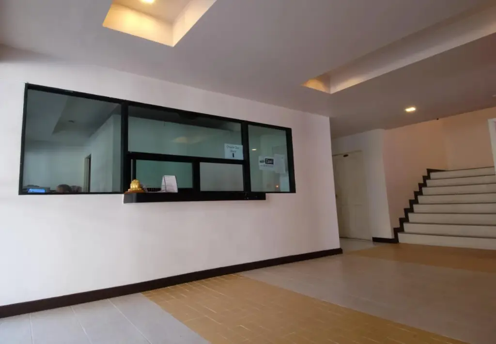 Банг-Сао-Тхонг: Silpsuvarnabhumi Apartment