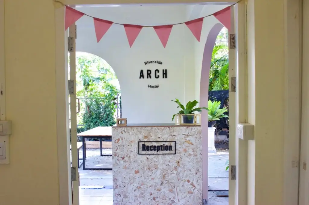 Arch riverside hostel — фото 1